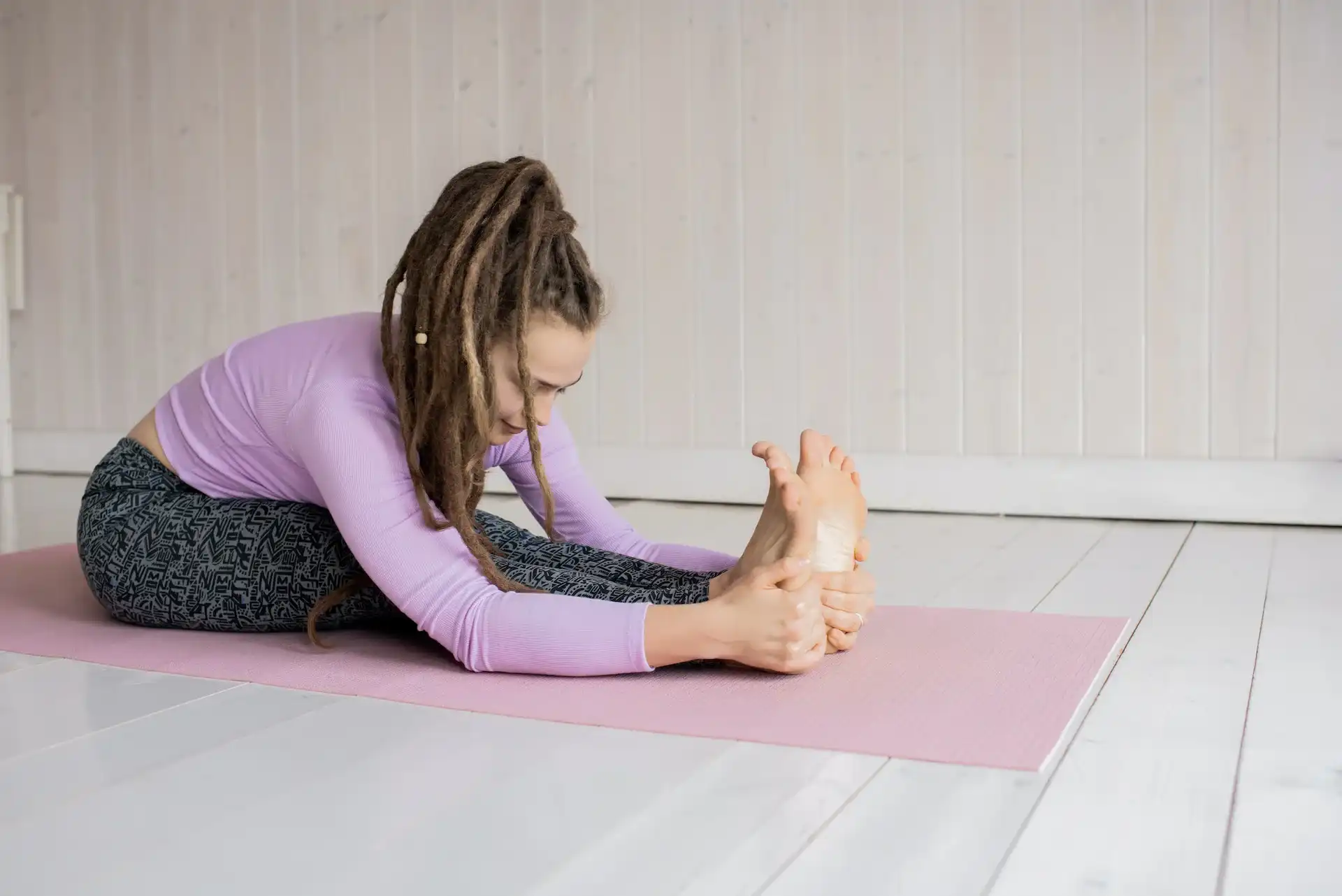 Stretching Exercises to Relieve Pain Associated with Degenerative Disk Disease