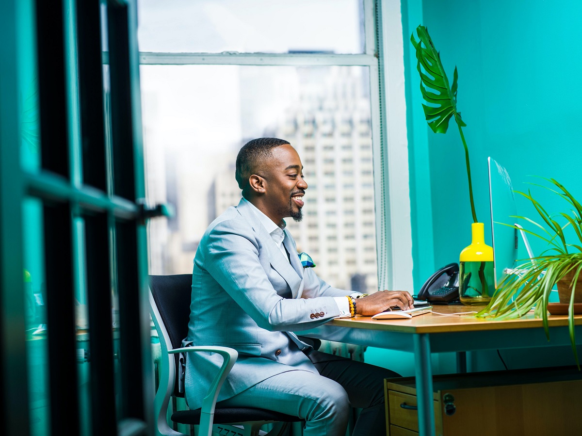 Proper Office Ergonomics and Sitting Position to Prevent Pain